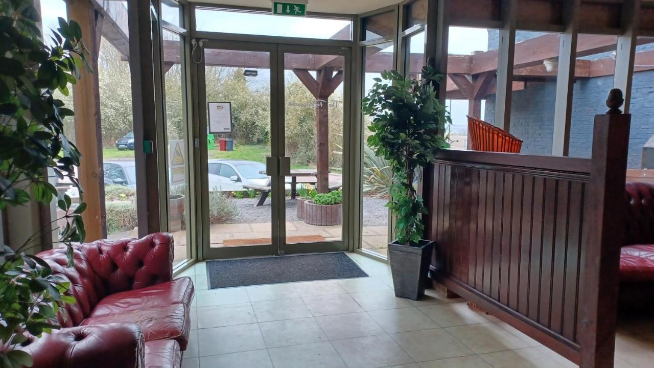 The Renishaw Rooms Buitenkant foto