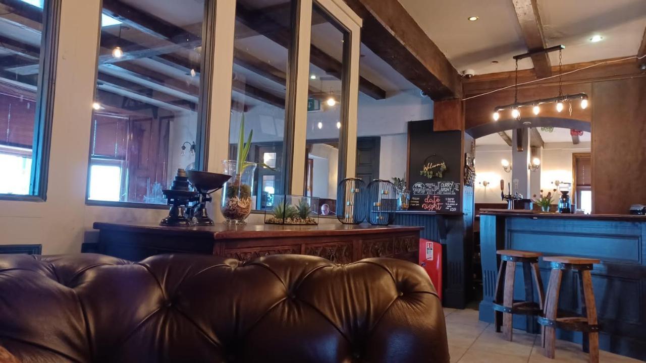 The Renishaw Rooms Buitenkant foto