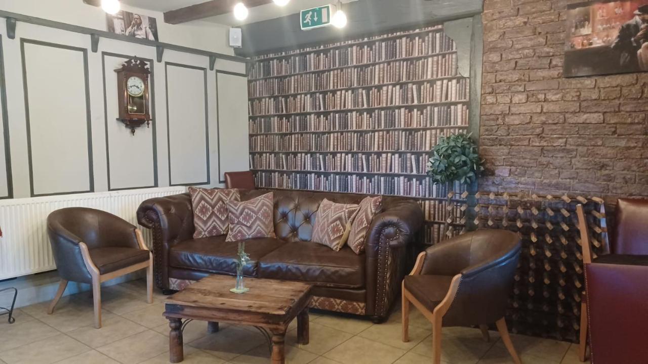 The Renishaw Rooms Buitenkant foto