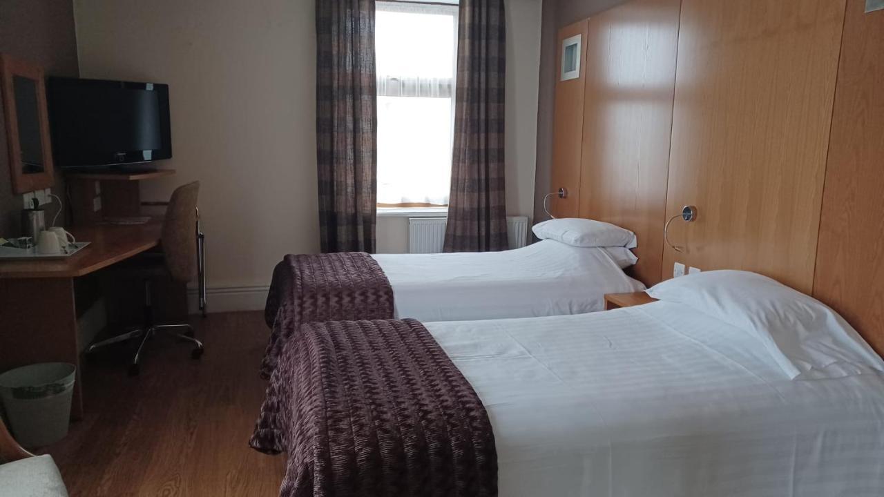 The Renishaw Rooms Buitenkant foto