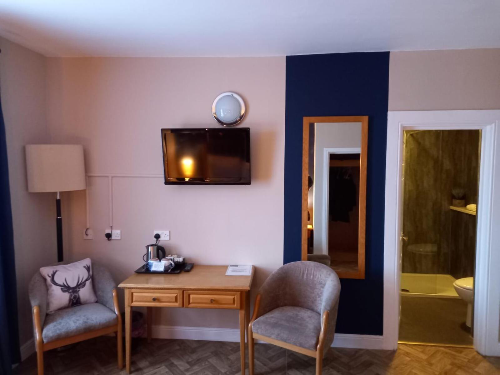 The Renishaw Rooms Buitenkant foto